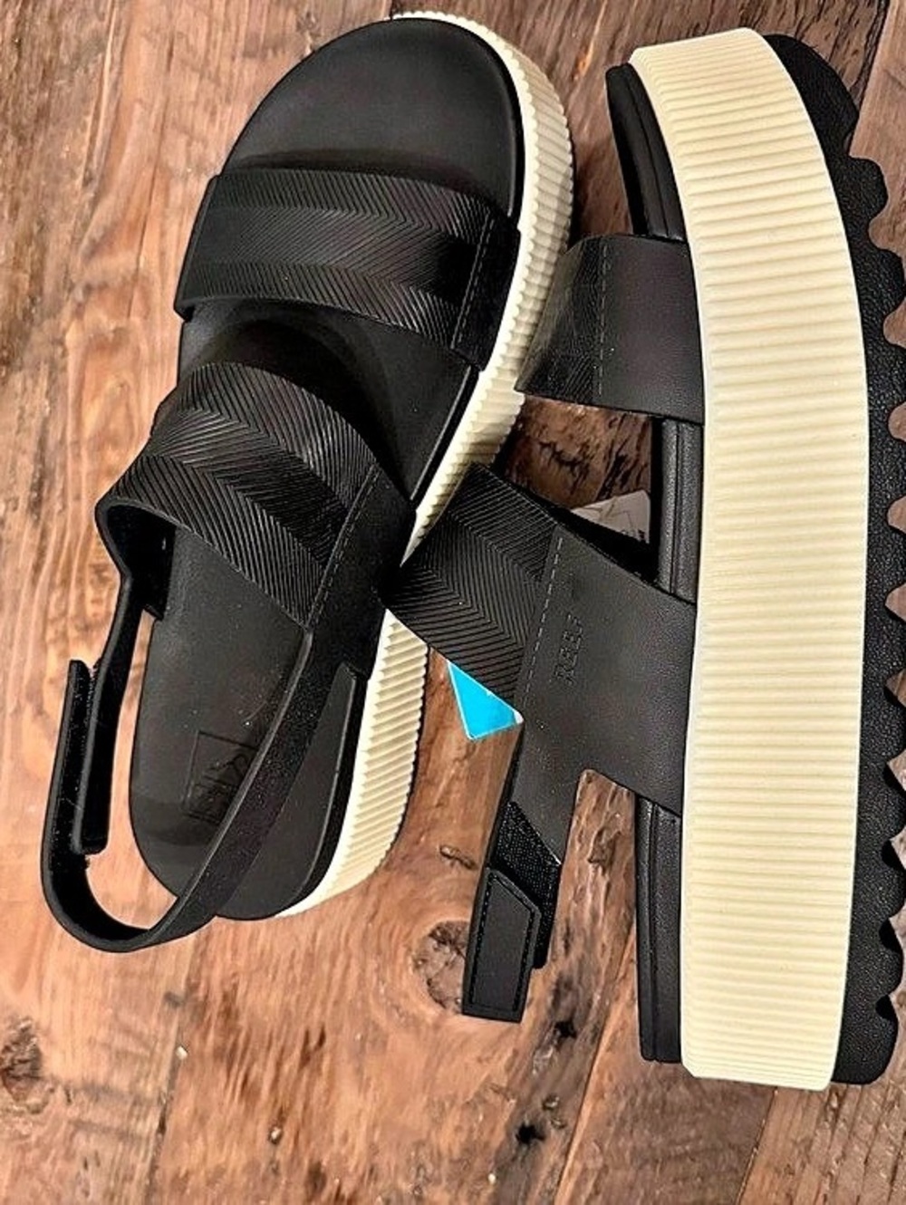 ✨🩷HP🩷✨ REEF Cushion Vista Higher Platform Sandals in Black & Cream NWT - Picture 5 of 6